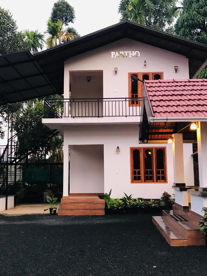 Partho Home Stay Padinjarathara Esterno foto
